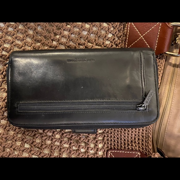 SAK Crochet handbag with Buxton Wallet - Picture 9 of 9